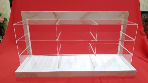 ชั้นโชว์แว่นตา